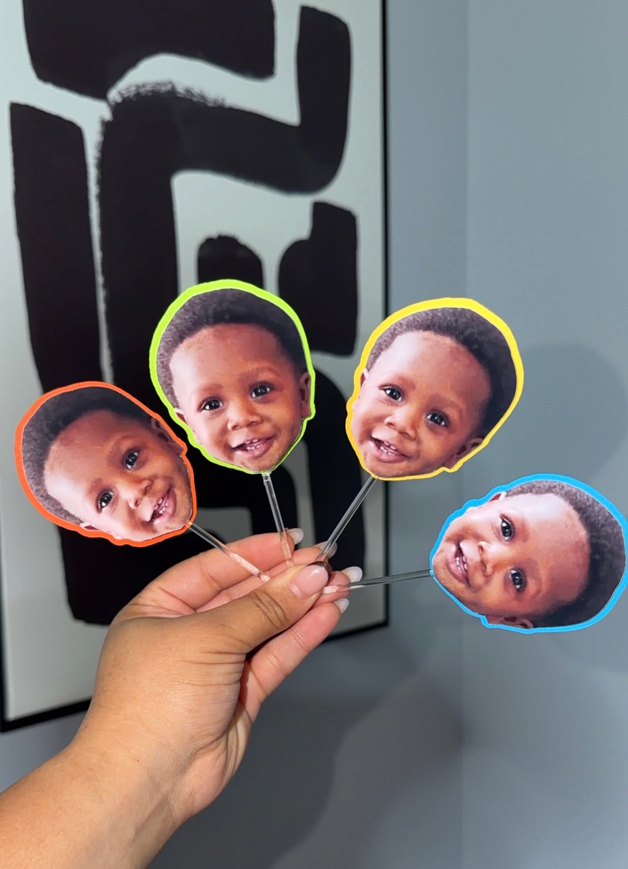 PORTRAIT CUPCAKE TOPPERS